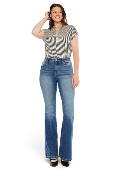 Kancan - High-Rise Wide Flare Curvy Jeans in Medium Wash (33" Inseam) - kc20099mcv